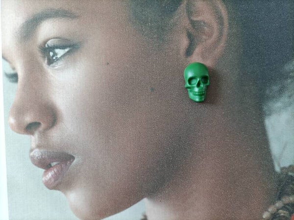 Boucles d'oreilles clou Tête de mort kaki BO85D