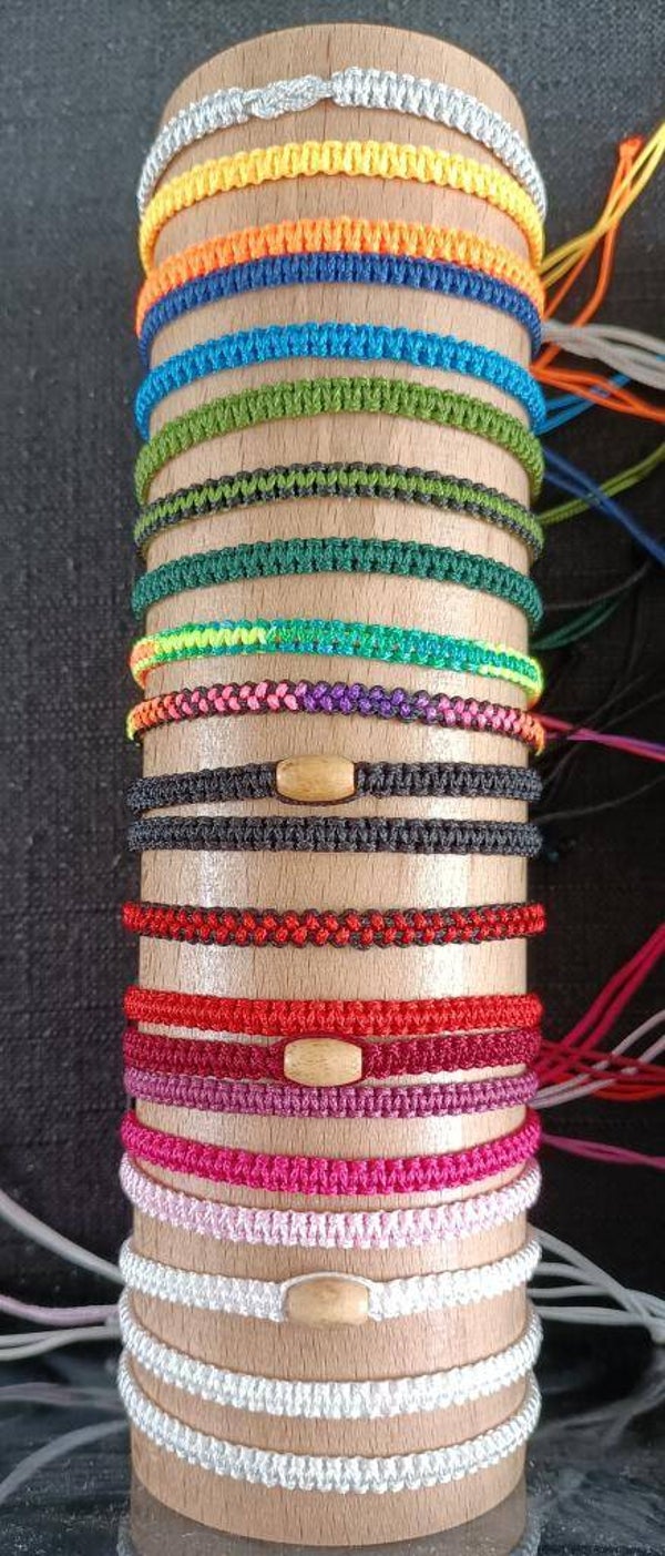 Bracelet macramé (choix de couleurs) BM1