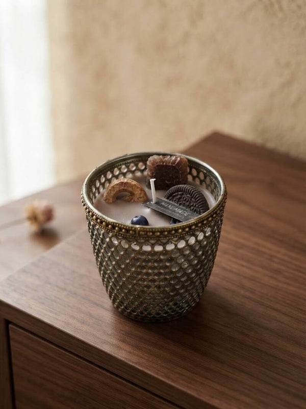 Chocolate cookie Candle