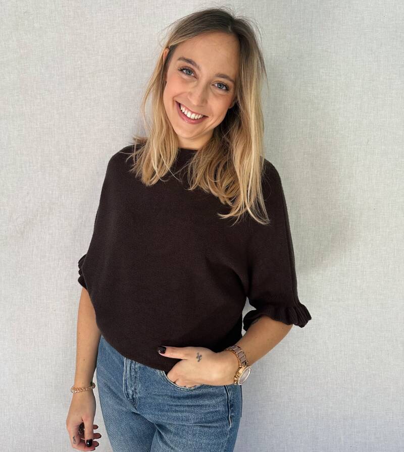 Adeline pull (bruin)