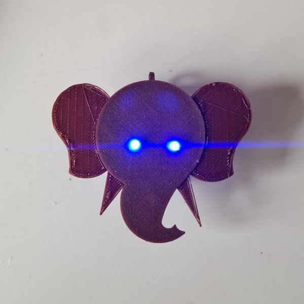 Olifant hanger met Led ogen