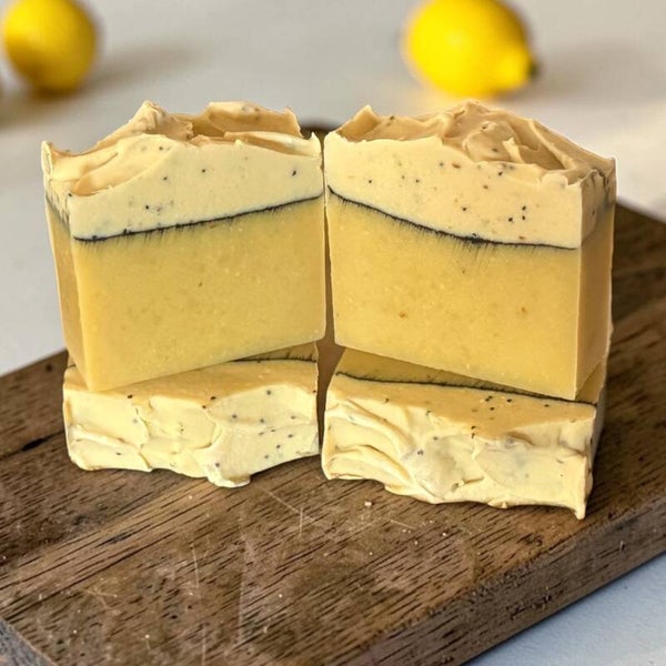 Lemon & Poppy Seed (goats milk)