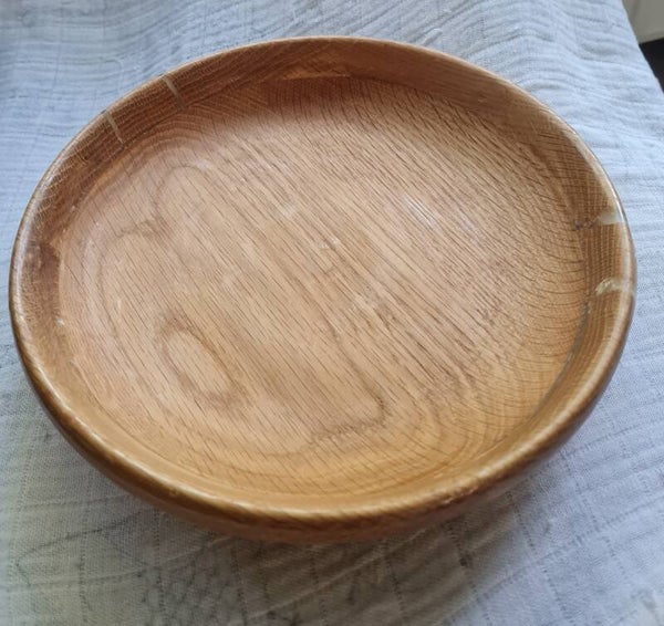 Eikenhouten bord met hoge rand