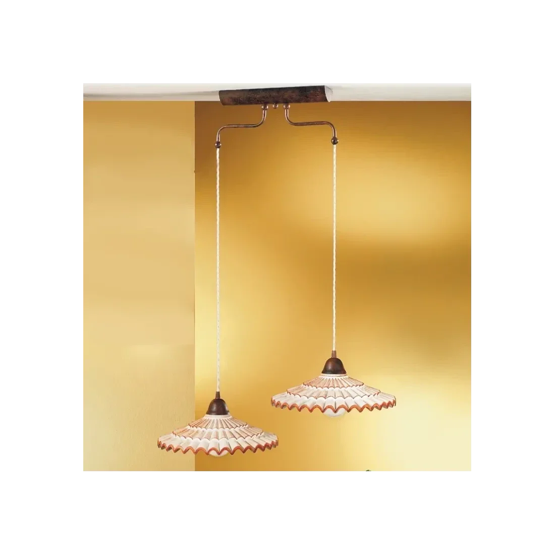 Sospensione Rustica/2 luci diam 70cm metallo + ceramica, finitura tegola