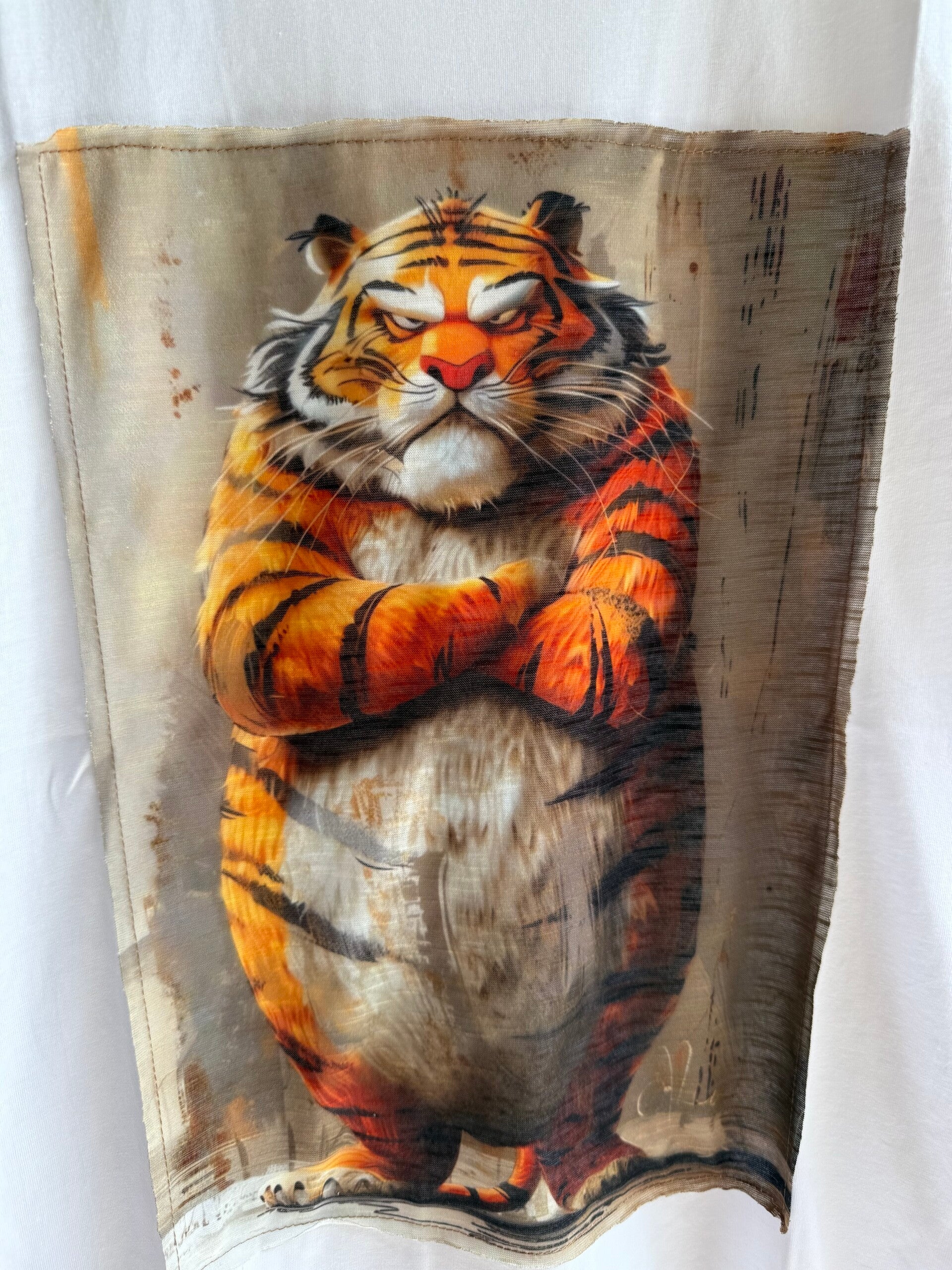 T-shirt tigre incazzata