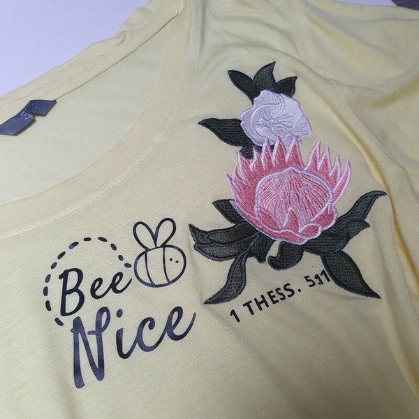 T-Shirt // Bee Nice Floral // Yellow