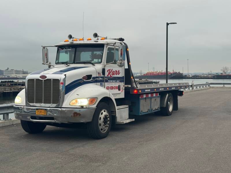 Carrera Towing Service レッカー車 ジャンク品 Kars towing service