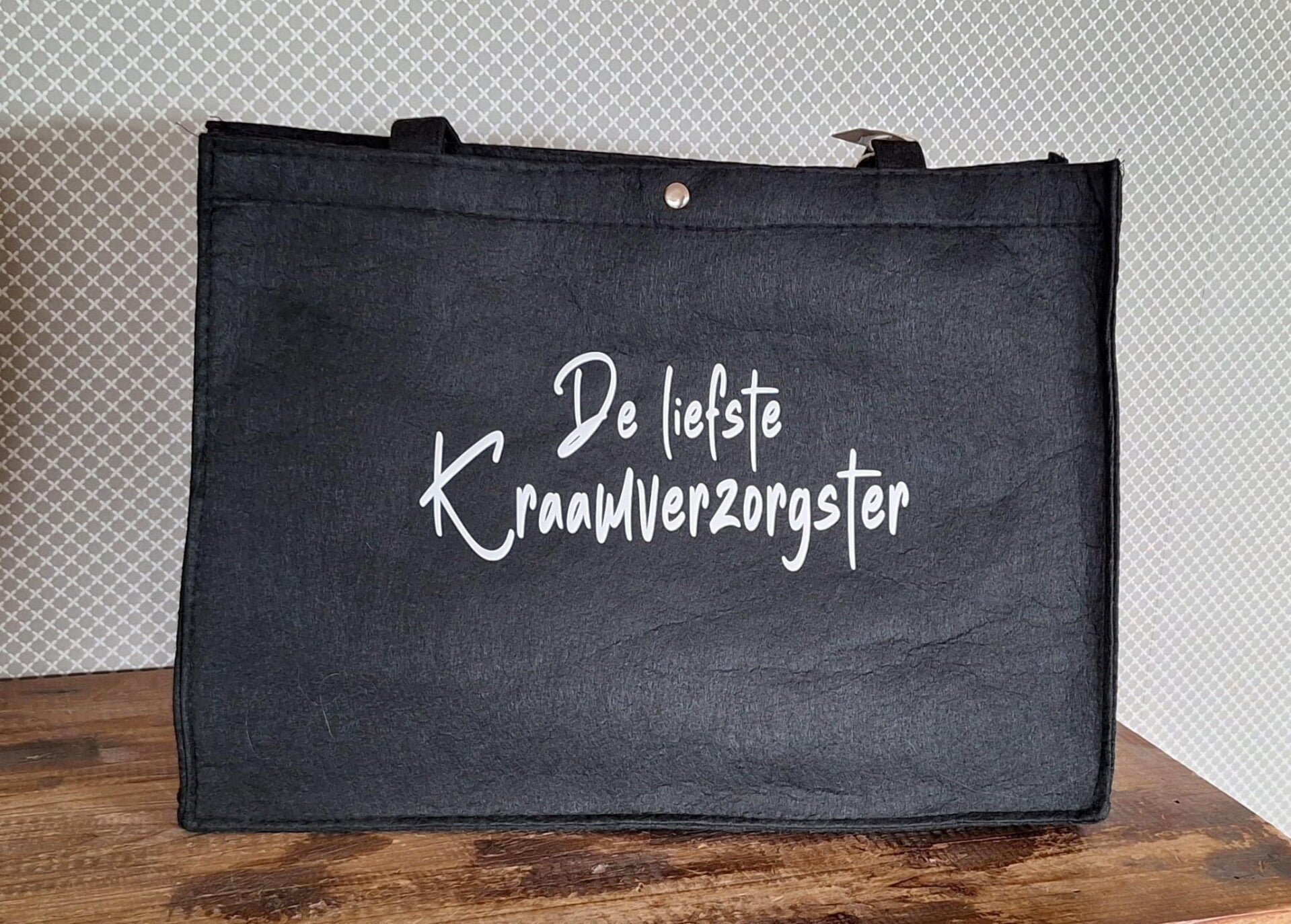 vilt tas "de liefste kraamverzorgster"