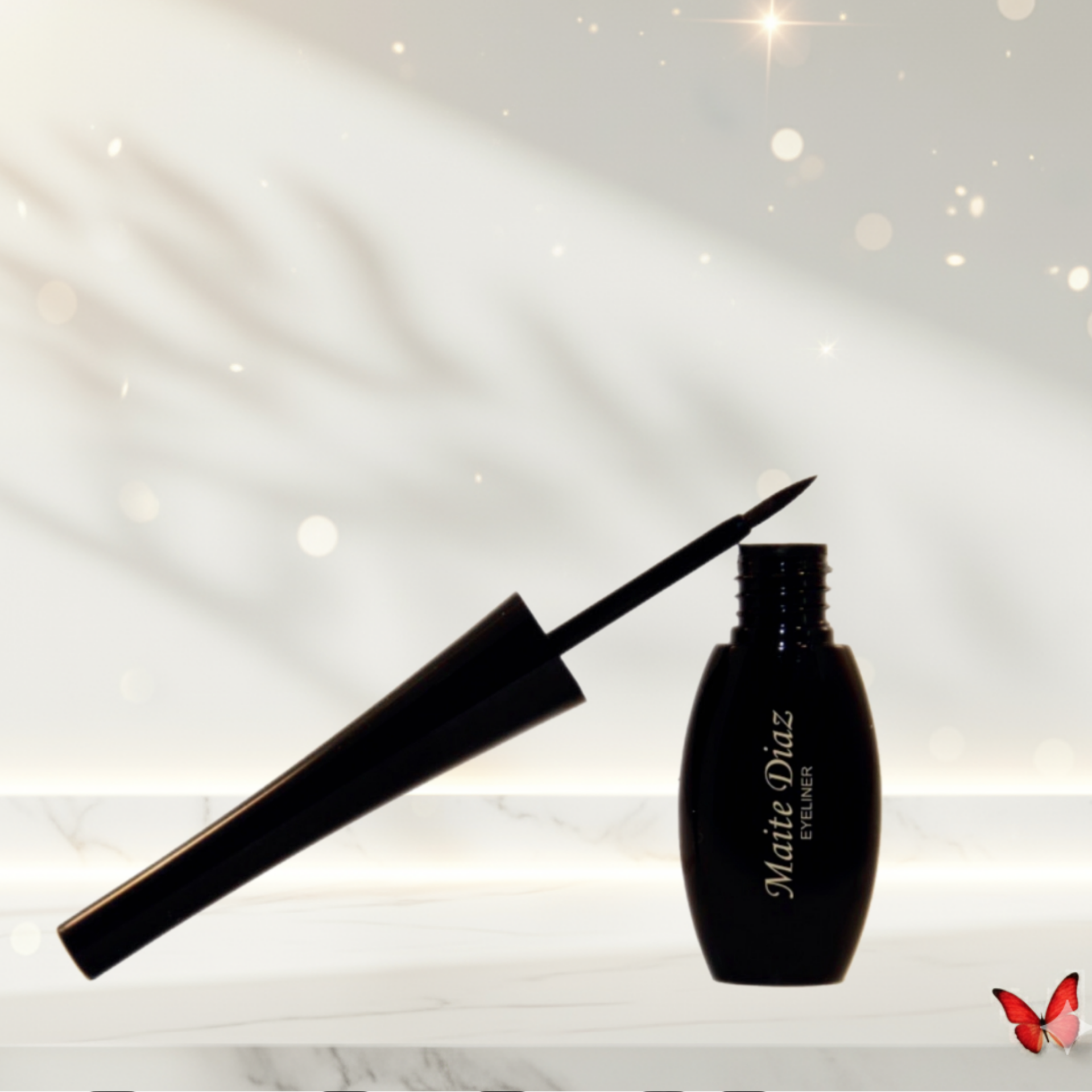 Eyeliner Líquido Maite Díaz – Negro Intenso y Punta Precisa