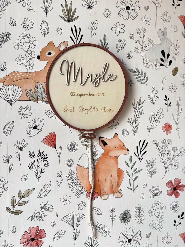 Décoration murale personnalisée en bois (forme ballon) 🤍