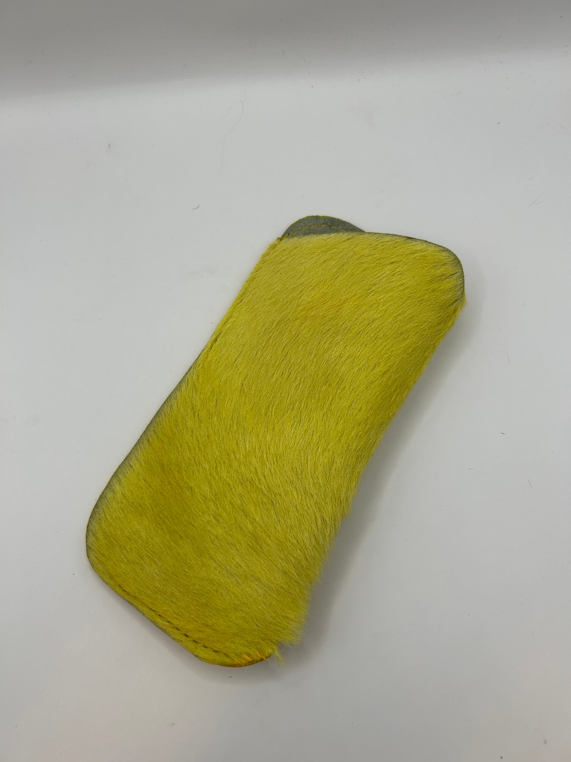 Brillen sleeve  fel gele koeienhuid