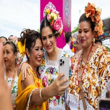 b0fddd09-1e58-43d5-9e0b-1f7a166d51dc-standard.jpg