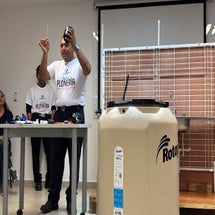 fe686e87-f083-452e-88f4-8d2c858a7051-standard-uhul3e.jpg