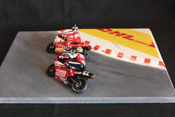 U kunt ons bereiken op: info@bennie-gs.nl