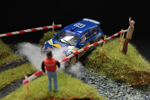 Diorama with Ninco Renault Clio Super 1600 2002 1:32 #114 Jean-Joseph (FRA)