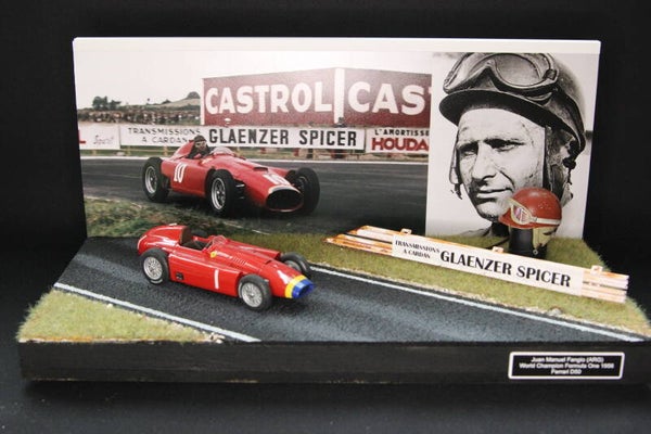Diorama Juan Manuel Fangio (ARG) World Champion Formula One 1956 1:24