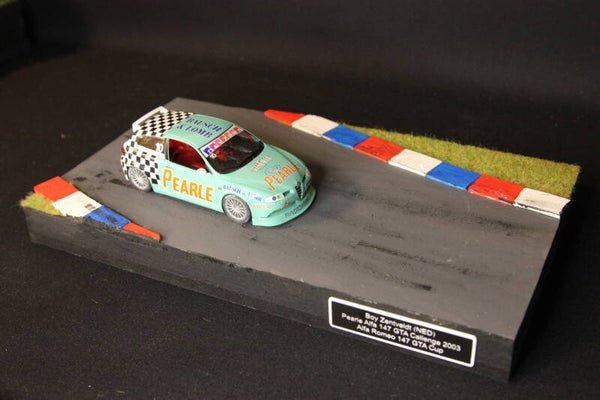 Diorama with Fly Alfa Romeo 147 GTA Chalenge 2003 1:32 #10 Zentveldt