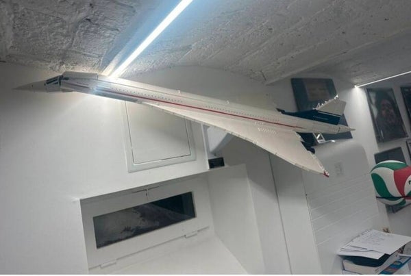 Support mural pour LEGO Concorde 10318