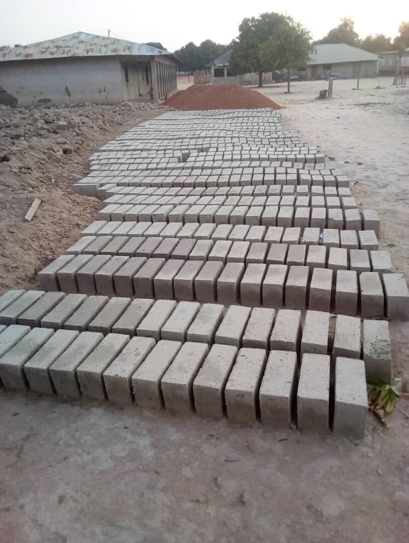 photostravauxconstructionsallesdeclassecemkabiline2jpg1.jpg