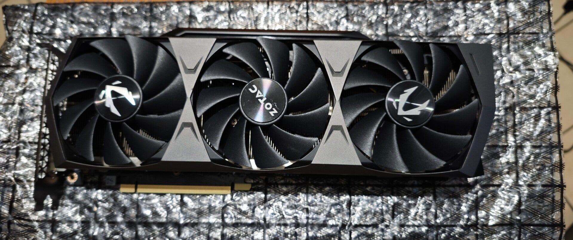 RTX 3070 ti Zotac hololoblack 8 go