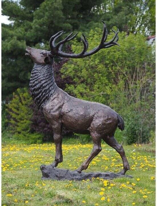 Beeld brons - tuinbeeld - Reuze hert - 255 cm hoog