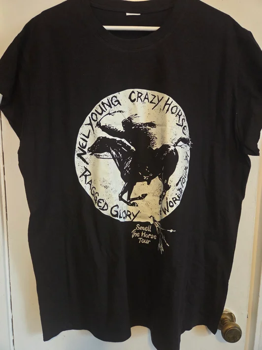 Neil Young and Crazy Horse - World Tour 1991 Black T-Shirt #187 (XL)