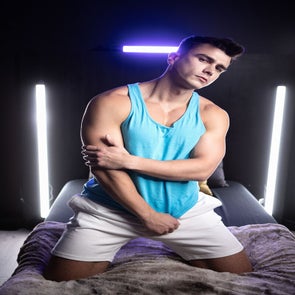 mrdeepvoice-gets-impaled-by-leo-louis-1-standard.jpg