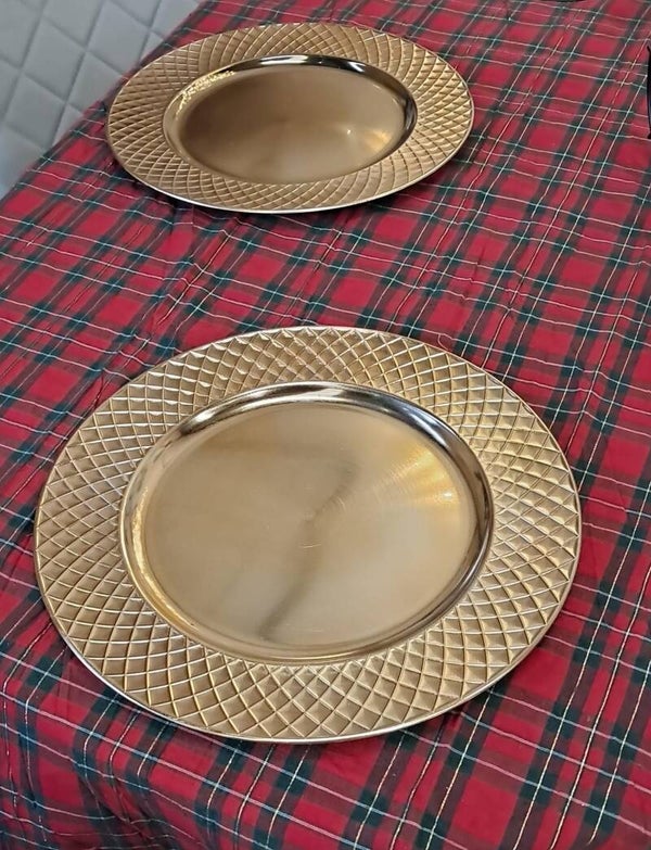 BANDEJA  BAJO PLATO DORADO