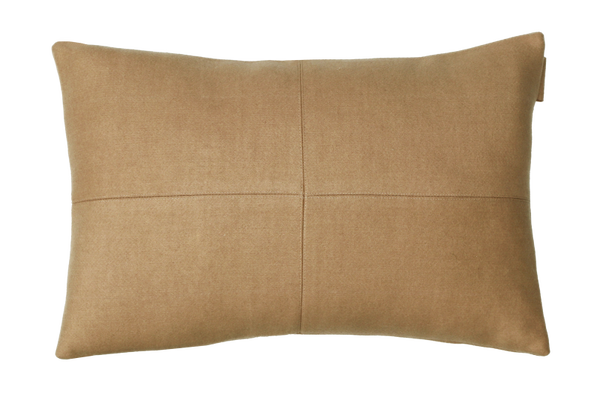 Kussen vier vlak l.camel 35x60cm