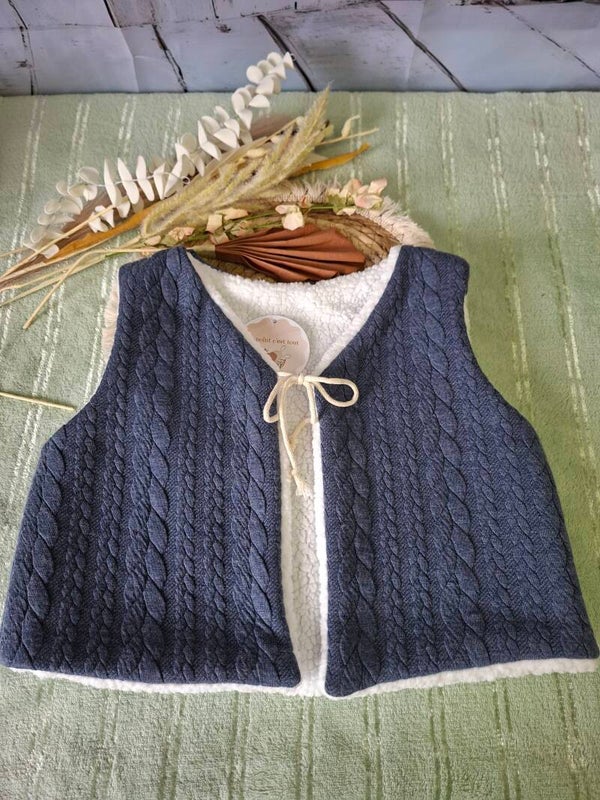 Gilet réversible torsadé bleu