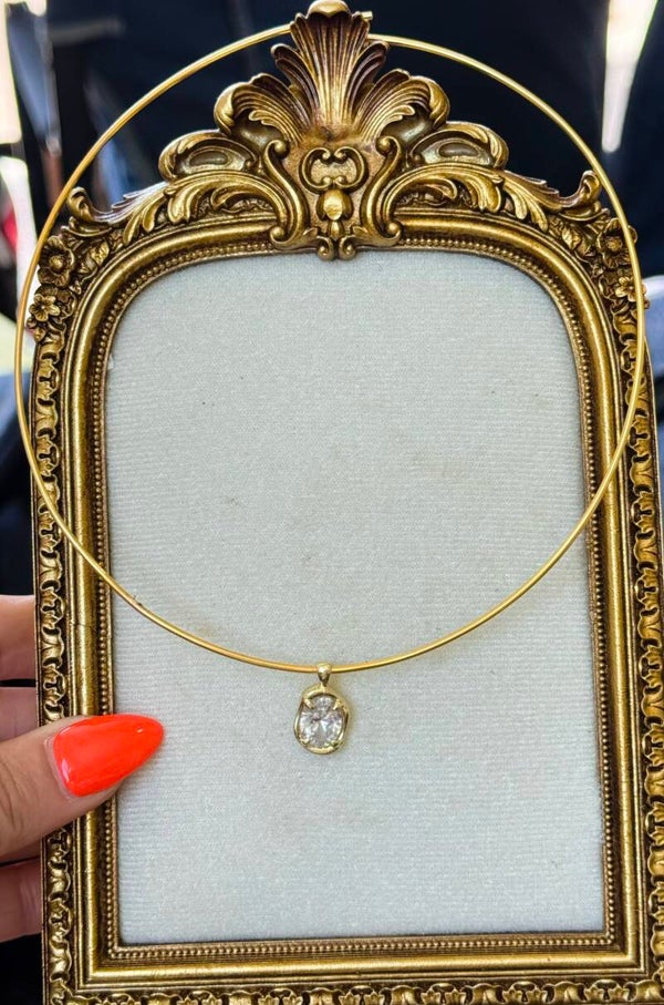 Choker diamond pendant necklace