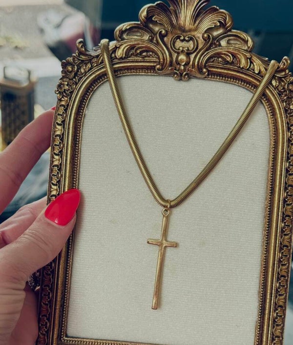 Cross herringbone necklace