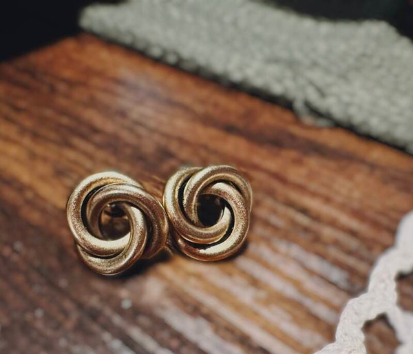 Gold earring studs
