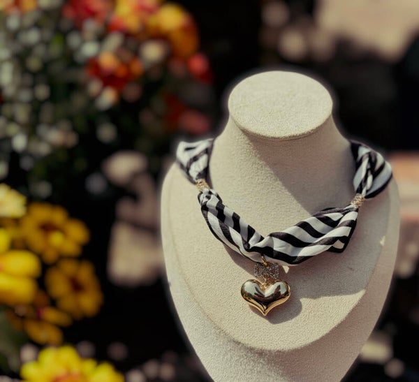 Black and White Chunky Heart Scarf Necklace