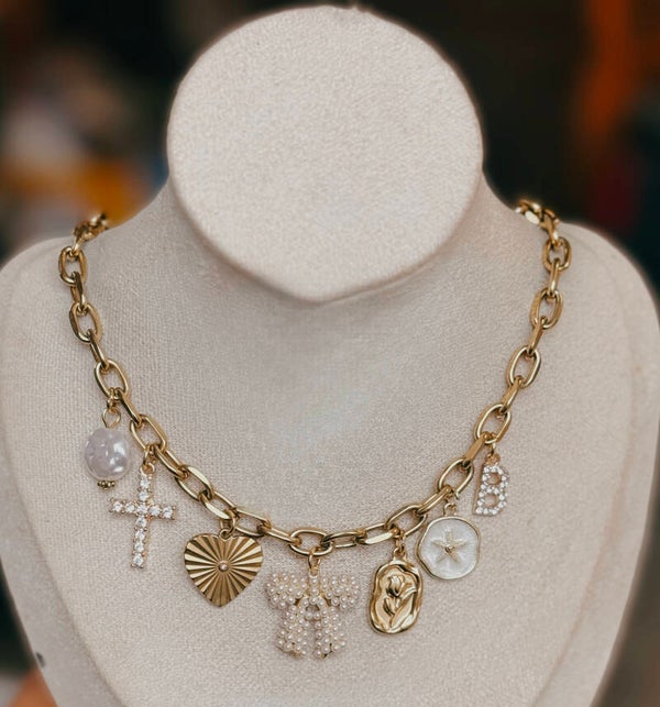 New pearl bow charm necklace