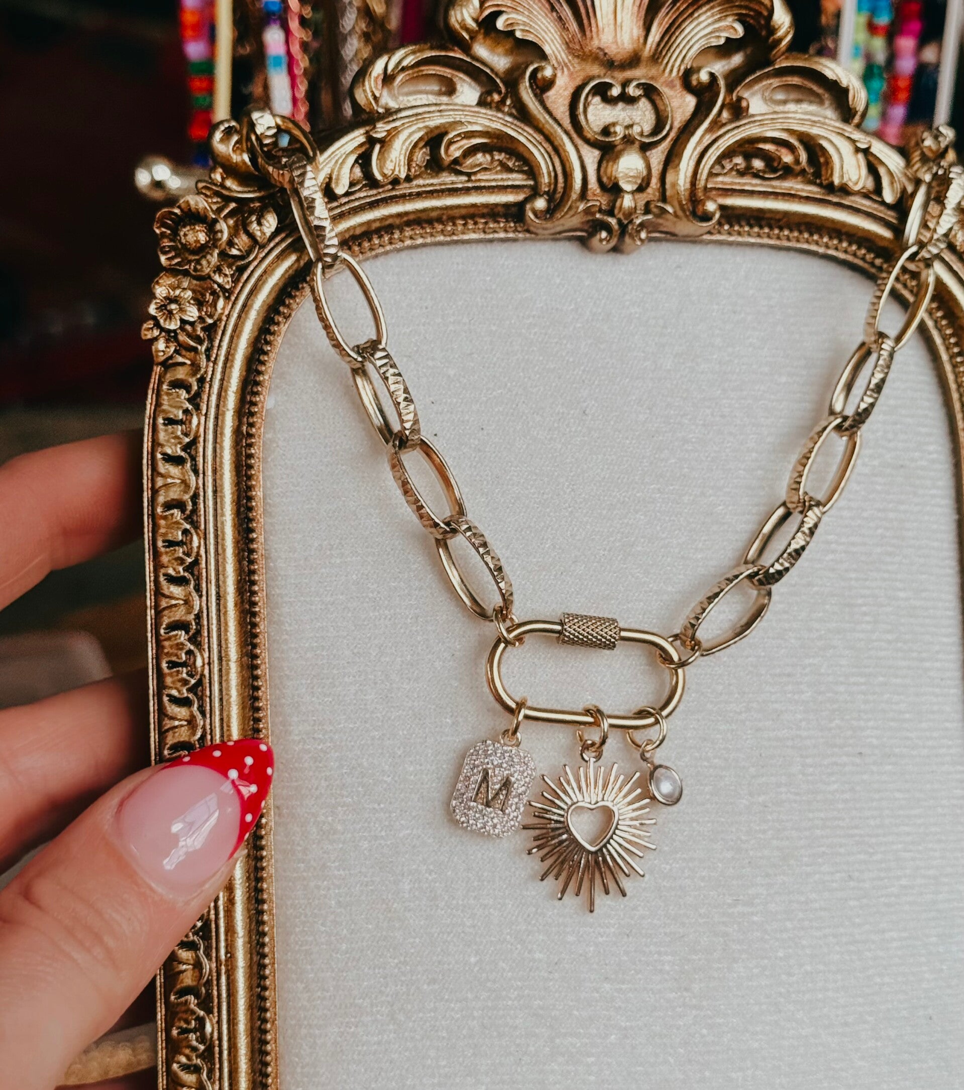 Clasp starburst necklace