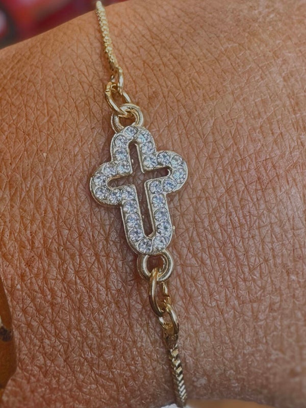 Diamond cross connector bracelet