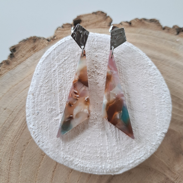 Stalen stekers met driehoekige hanger, multicolor.