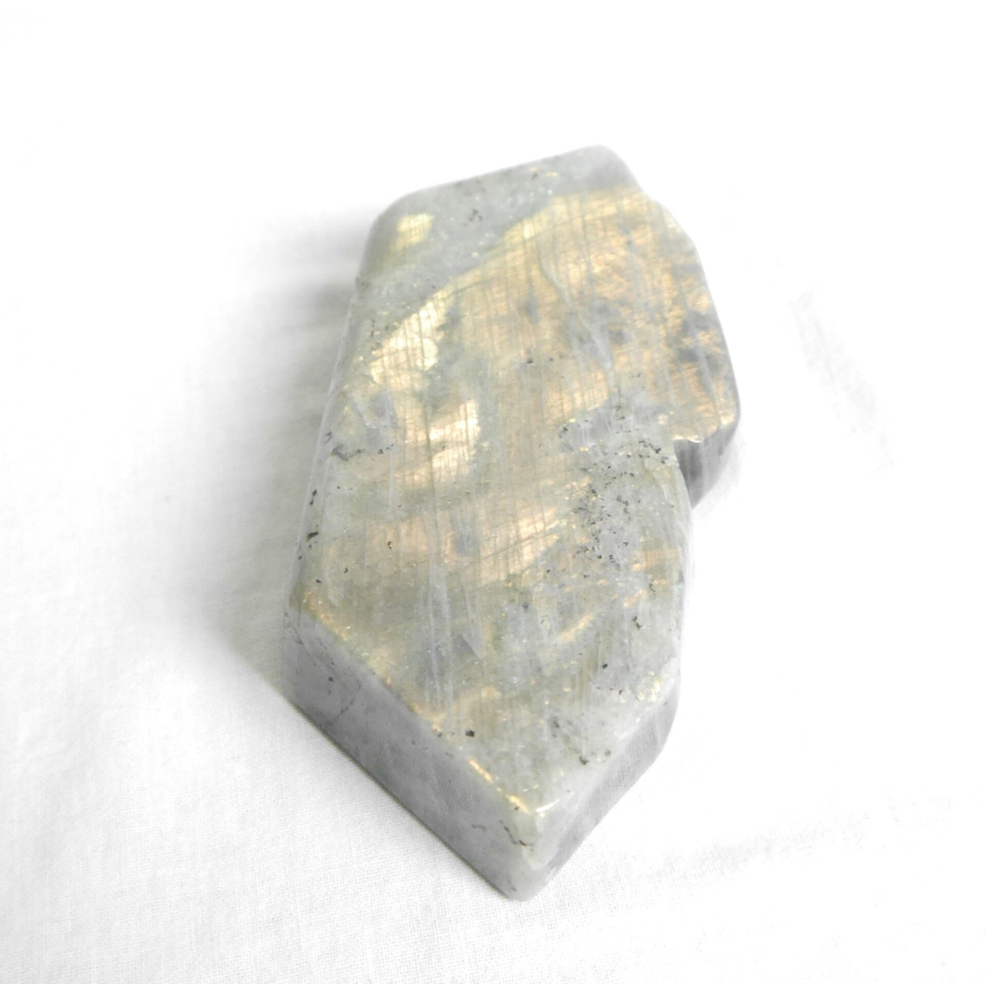 Labradoriet volledig gepolijst