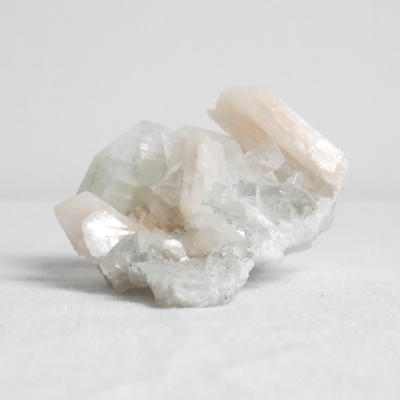 Stilbiet met apofyliet cluster