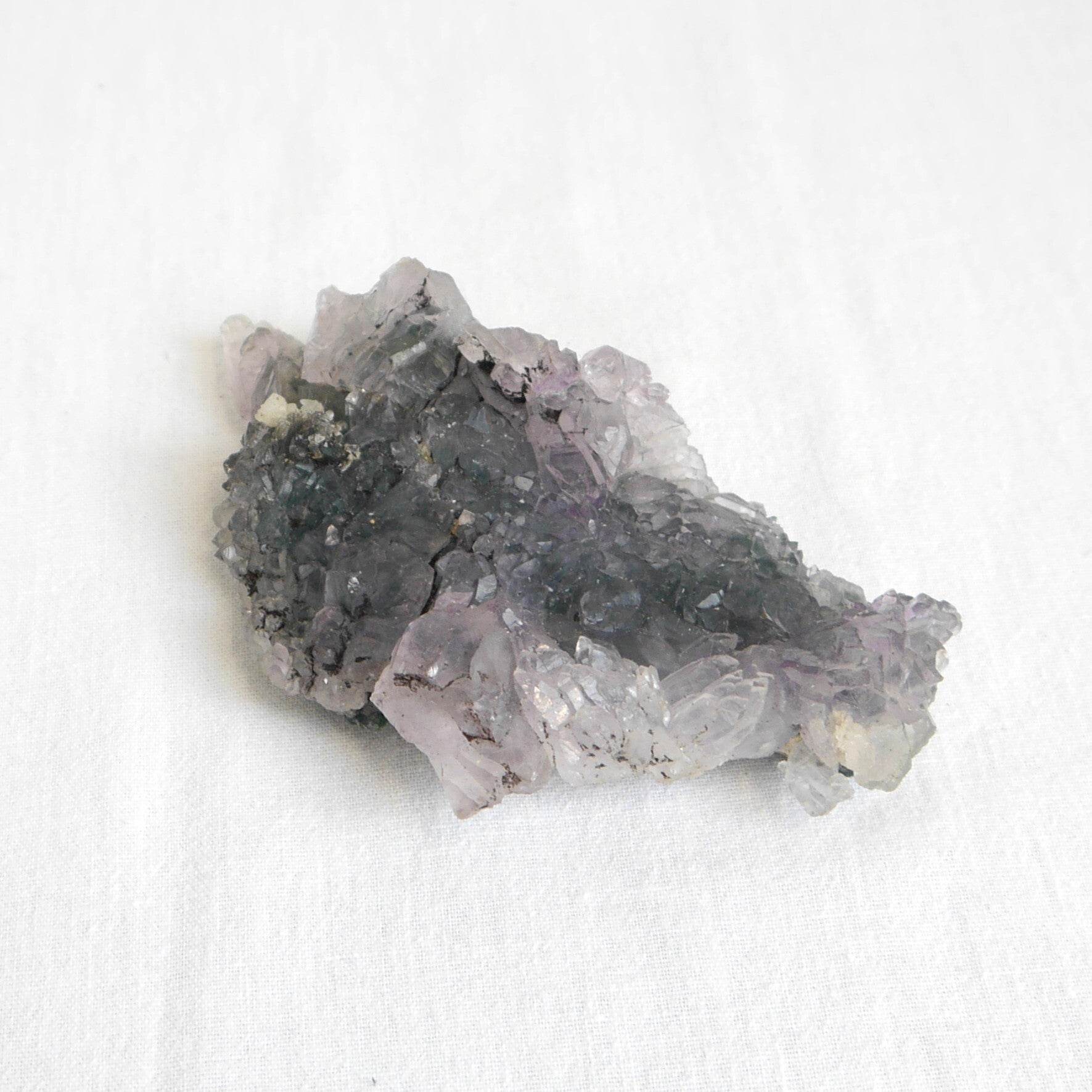 Flower amethist cluster