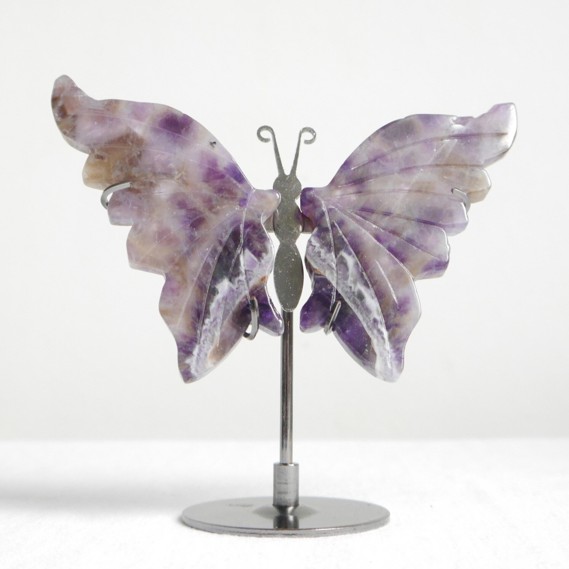 Amethist vlinder op standaard