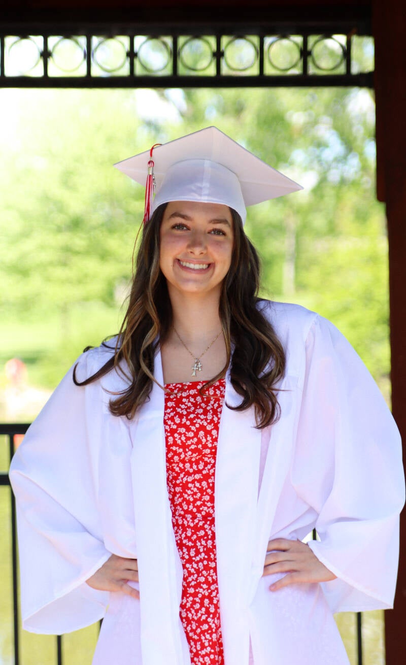 Lila Graduation 