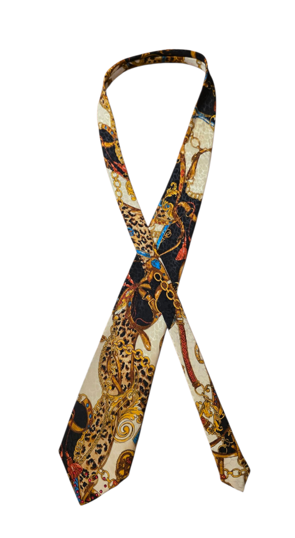 Glitter heart tie