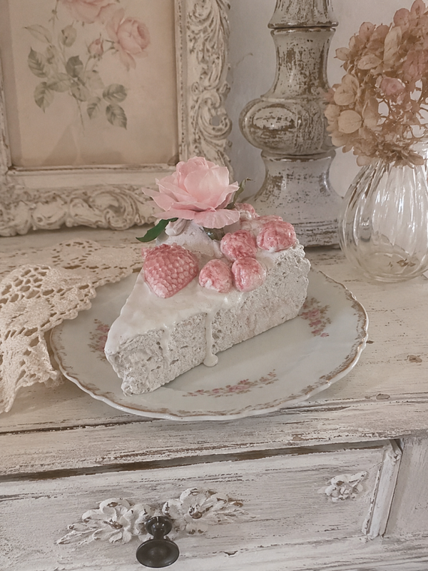 Part de gâteau décorative féerique 🌸🍓
