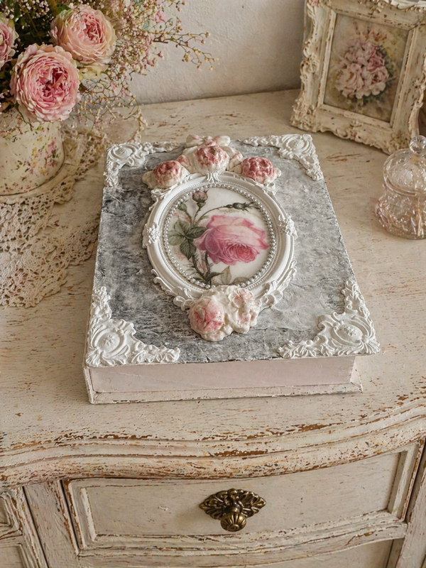 Boîte Faux Livre – Secret de Rose Ancienne 🌸📖