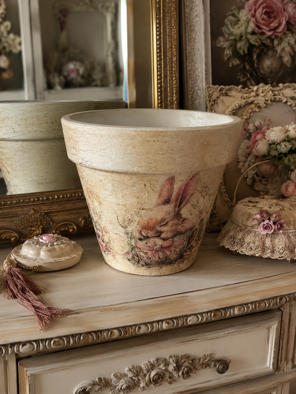 Cache-pot féerique – Douceur printanière et esprit conte de fées