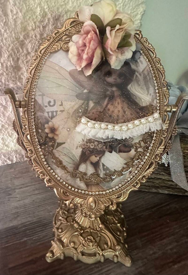 Miroir: de l’autre côté du miroir (féerique)