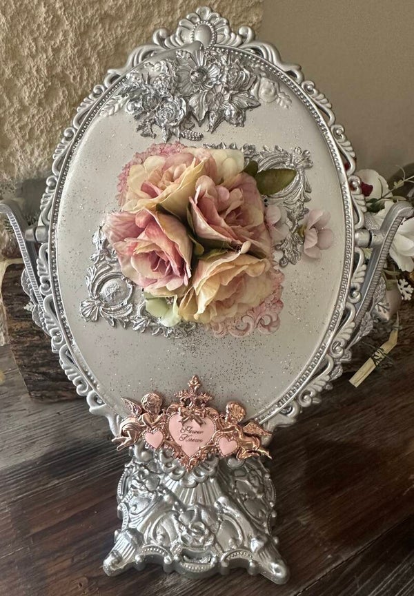 Miroir : de l’autre côté du miroir (fleurs)