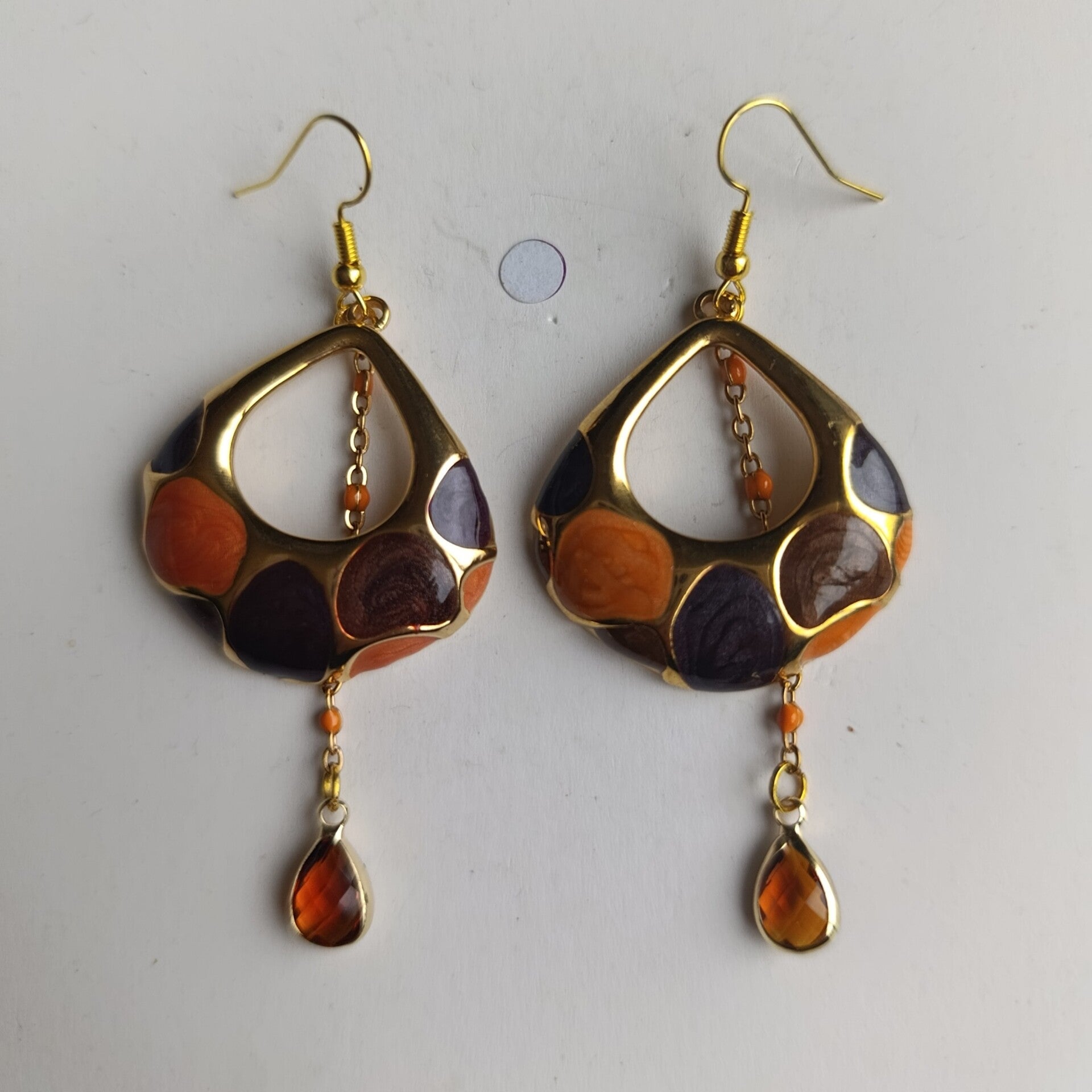 PE-REF08082-(15.00€)- Une Paire BO à Crochet - Thème Goutte (Marron-Orange) - Perles Orange et Pierre Marron sur Chaine Verticale